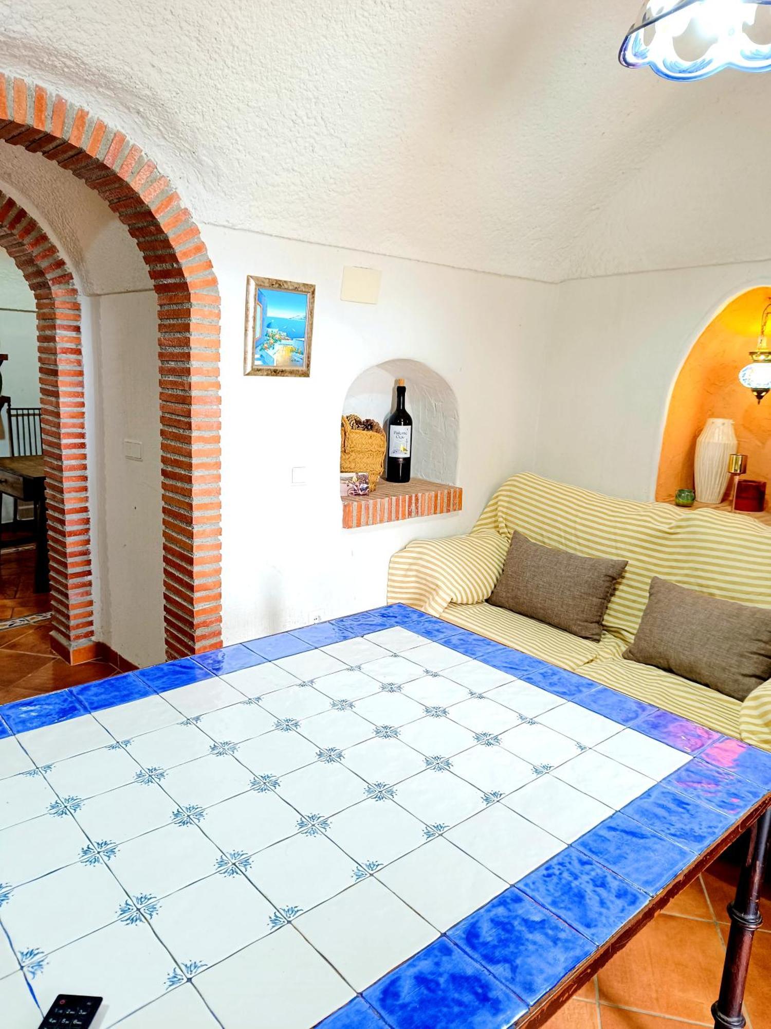Casa Cueva The Exclusive Royal Andalusian Cave Villa Alcudia de Guadix Exterior photo